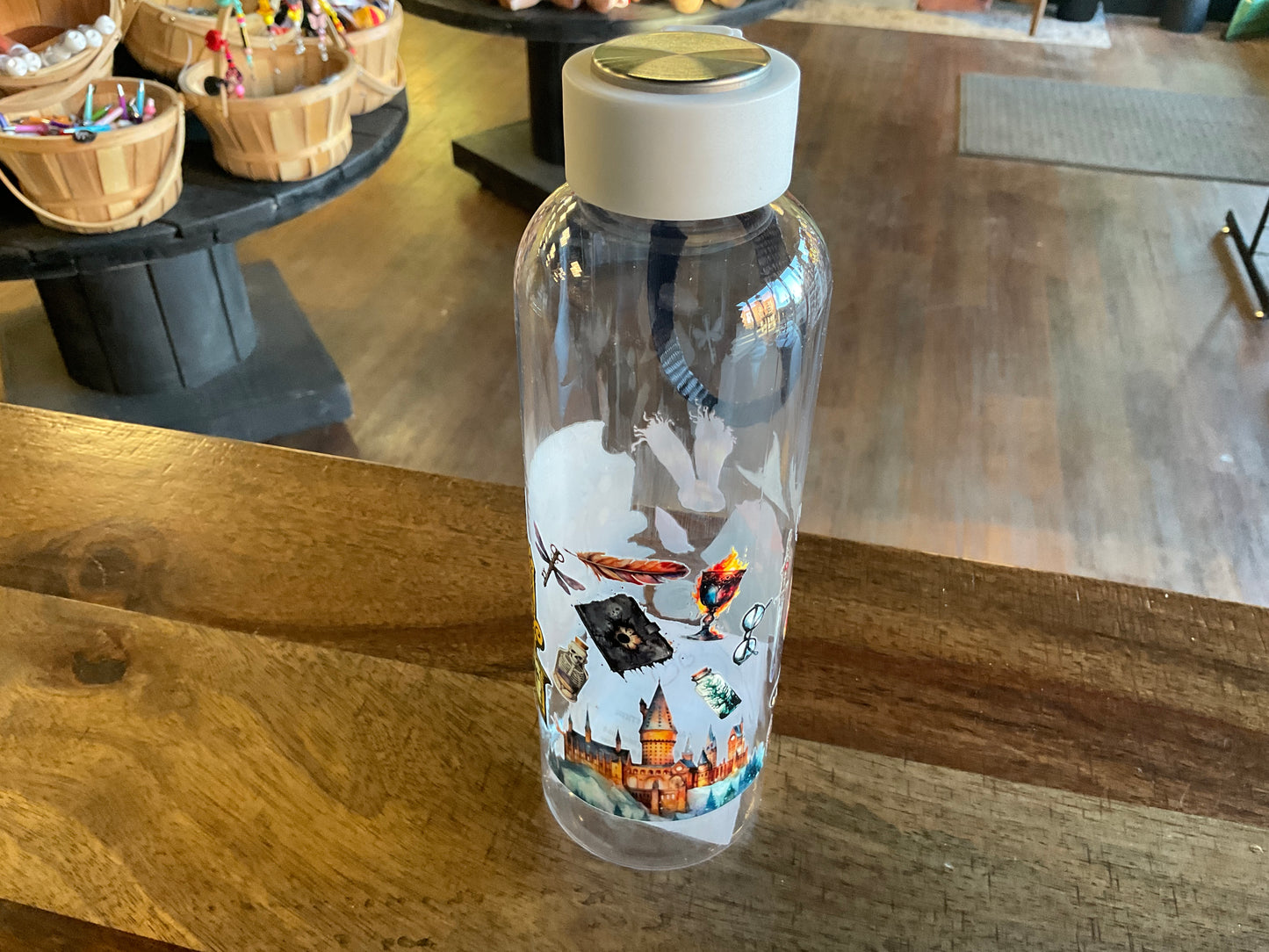 Gryffindor plastic water bottle w/ UV dtf graphic