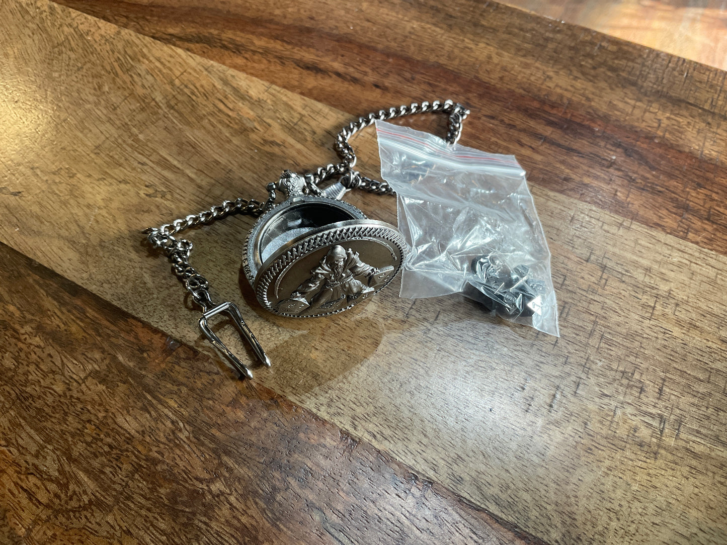 DND POCKET WATCH W MINI DICE SET