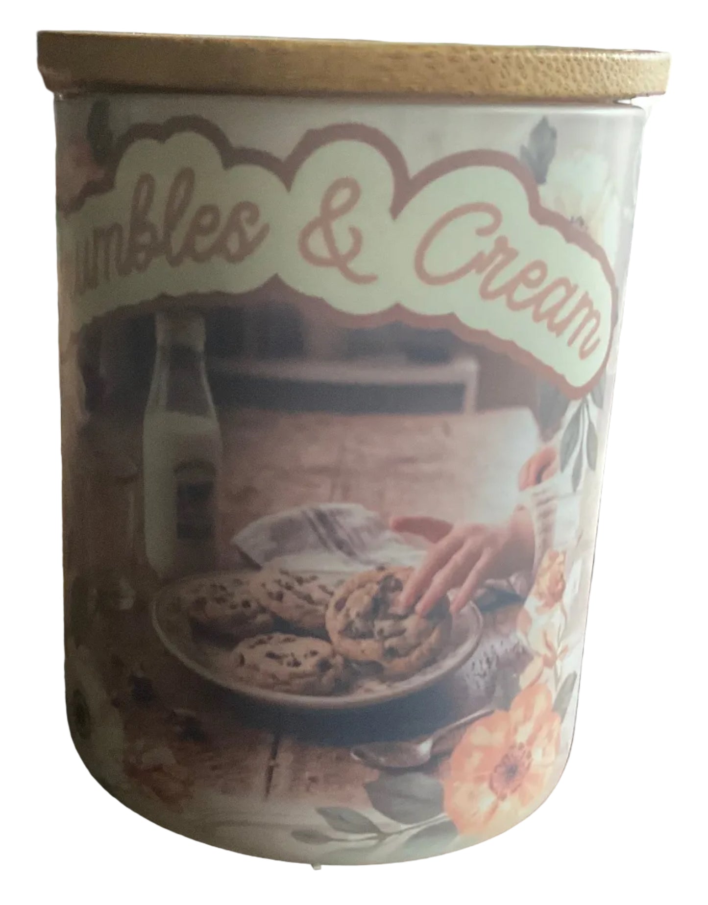 CRUMBLES & CREAM (HEART OF HOME) CANDLE (10oz)