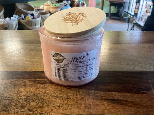Mama’s best hug candle