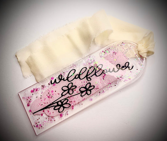 Wildflower Acrylic Bookmark (1 pc), acrylic bookmark, bookmark, acrylic, resin, glitter, gift, reading, page keeper, books, wildflower