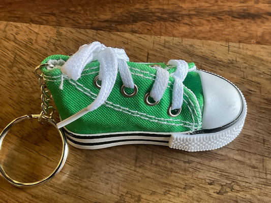 CONVERSE SHOE KEYCHAIN