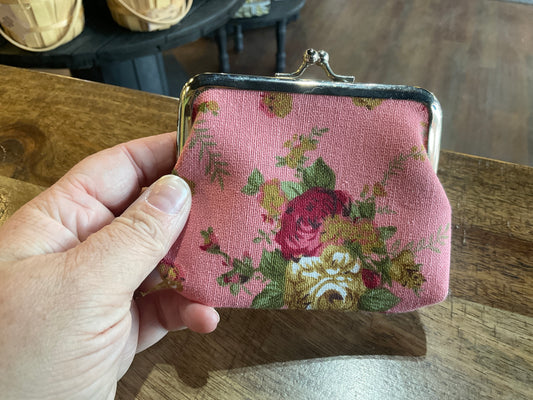 FLORAL COIN PURSE